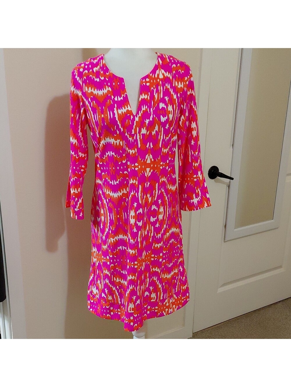 Jude Connally Shift Dress Pink Orange White Abstract 3/4 Sleeve M V-Neck #922